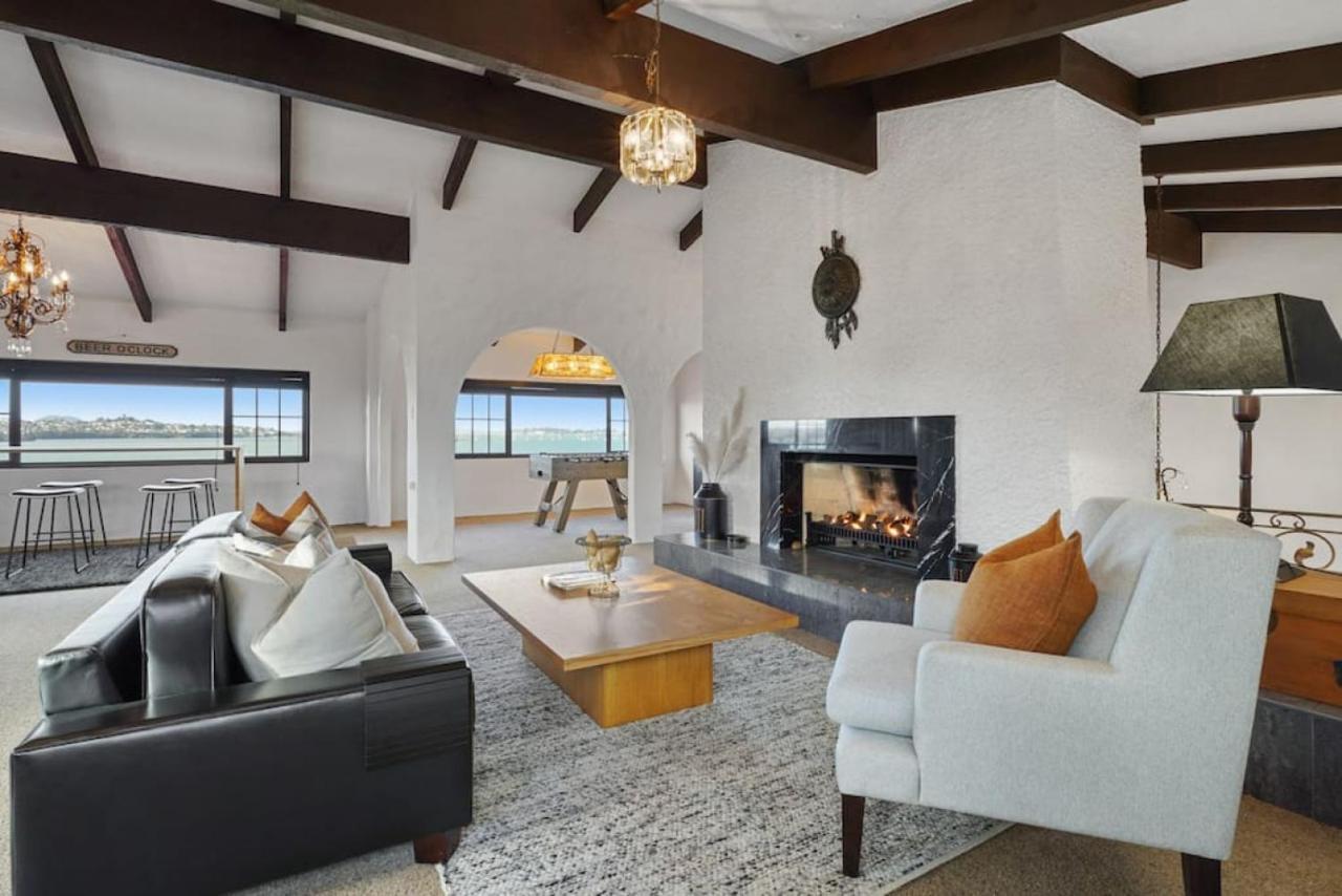 Magnificent Beachfront Mansion - Pool - Fireplace Auckland Exterior photo
